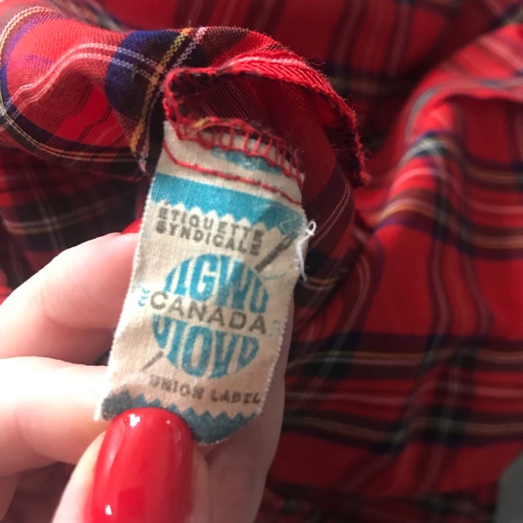 SPIN UNION LABEL Red Plaid Button Down Vintage Blouse - Picture 7 of 8